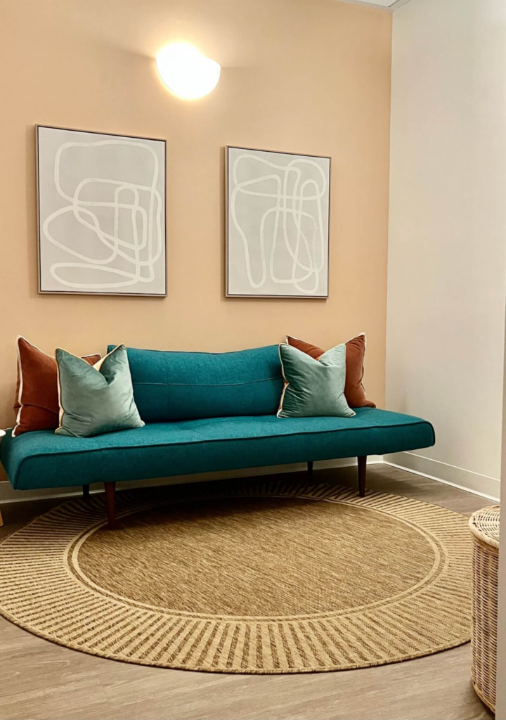 hol+ — practitioner in Los Angeles, CA