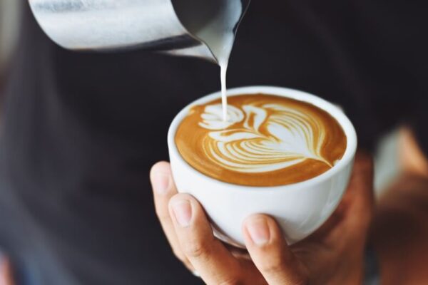 does decaf coffee raise cortisol