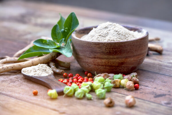 Ashwagandha Roots and powder